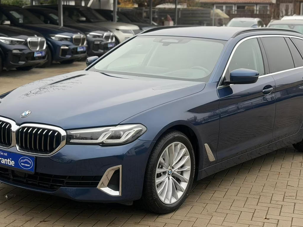 BMW 5 Serie 540 Luxury Line xDrive Touring 540i