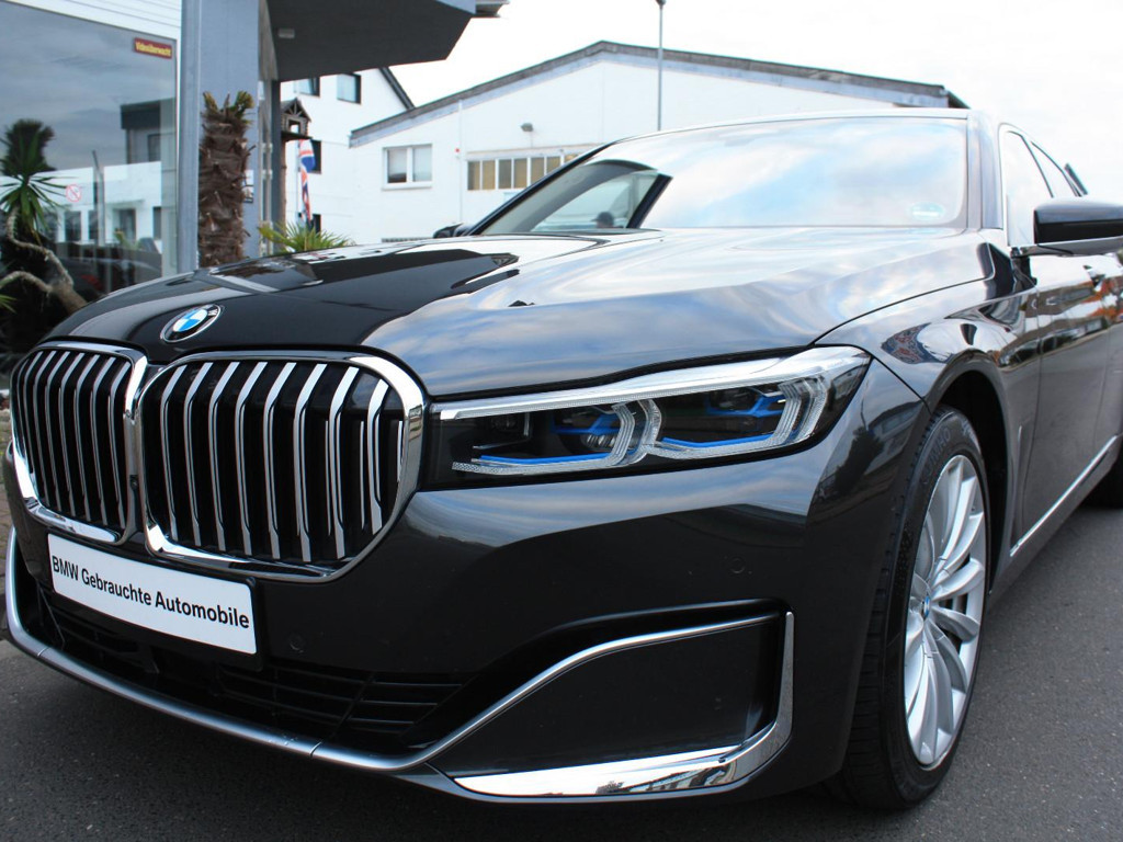 BMW 7 Serie 750 xDrive Sedan 750i