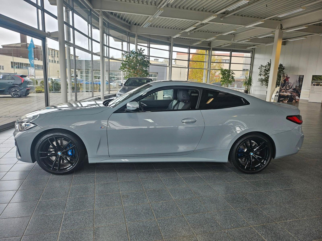 BMW M440