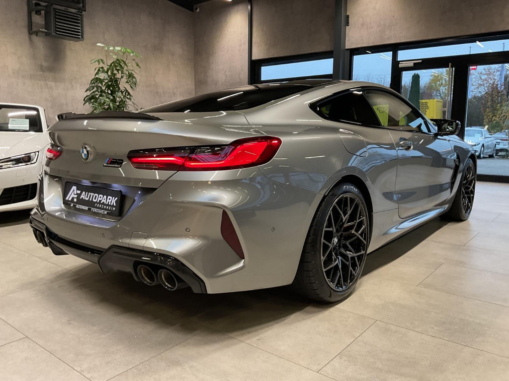 BMW M8