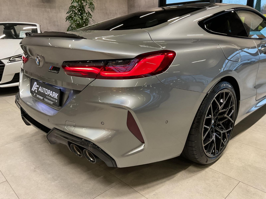 BMW M8