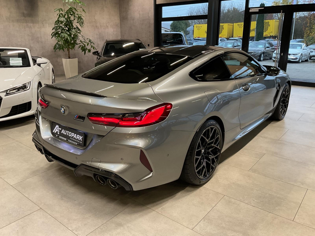 BMW M8