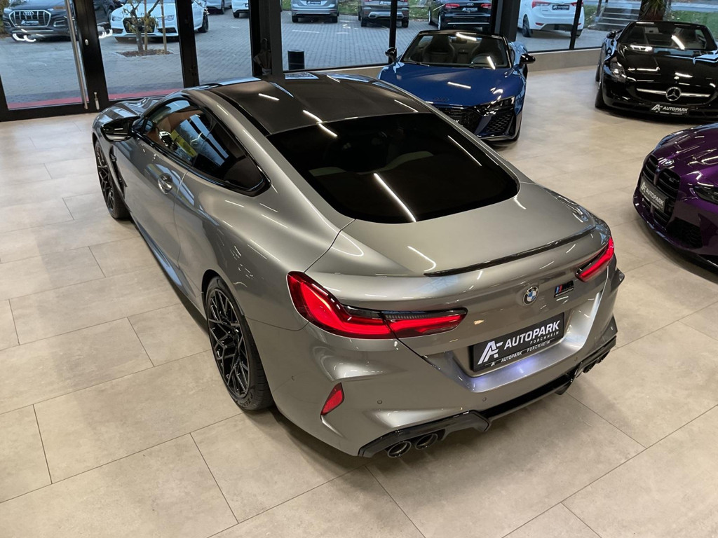 BMW M8