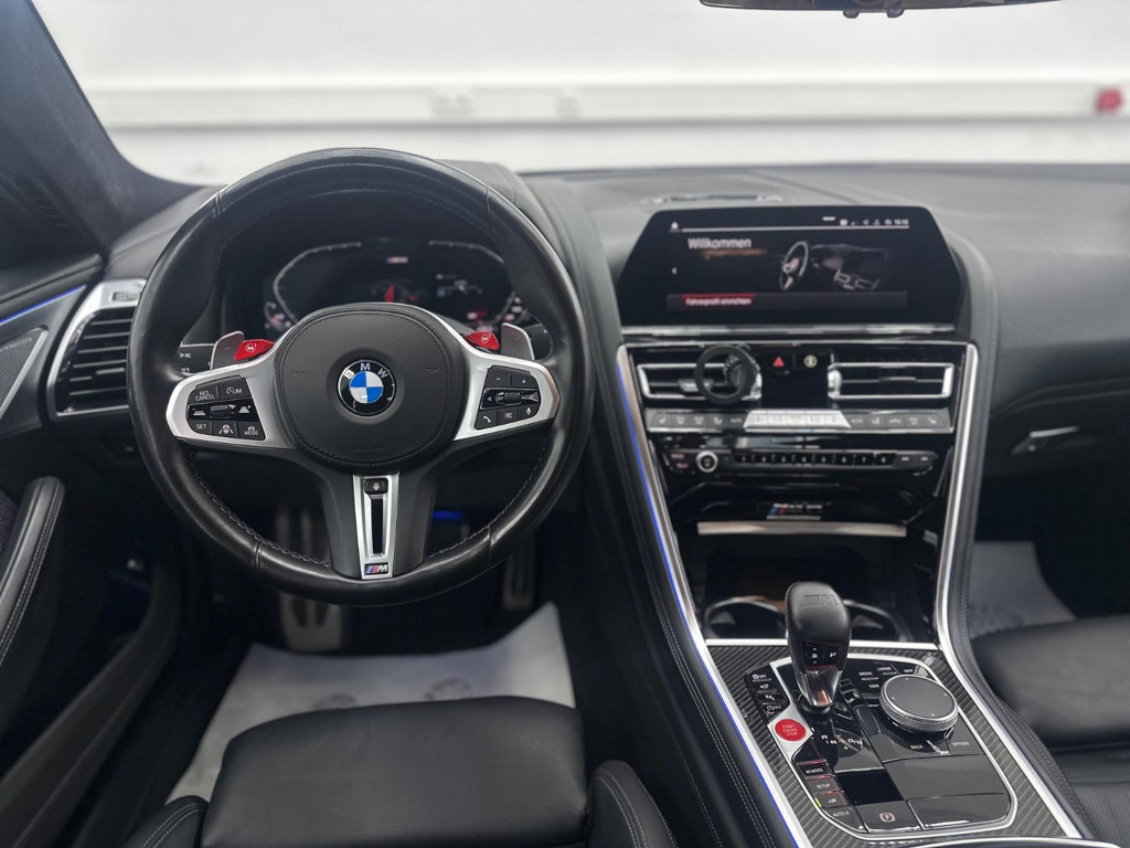 BMW M8
