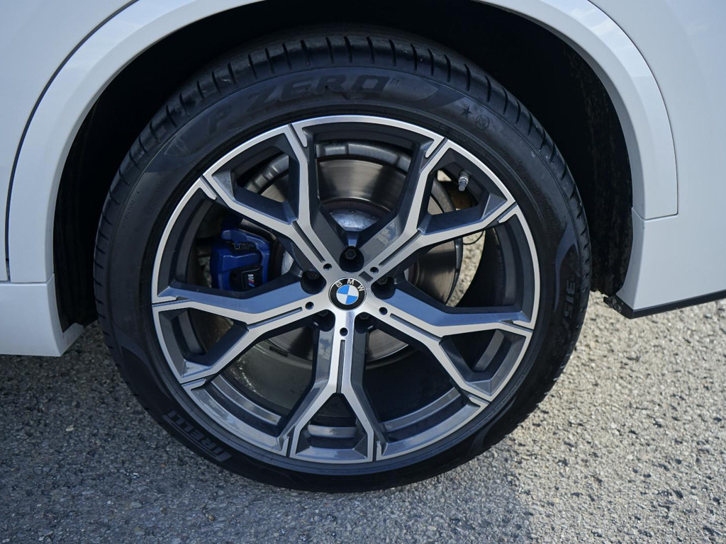 BMW X5 i*PANO*LASER*SOFT-CLOSE*H&K*360°*AHK*HuD*