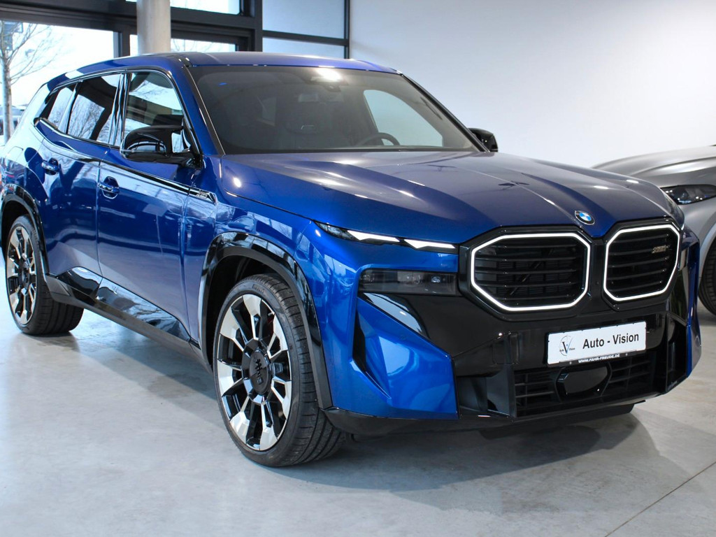 BMW XM