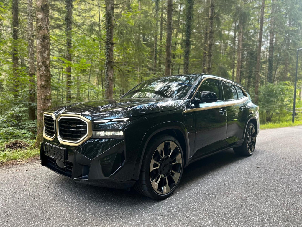 BMW XM