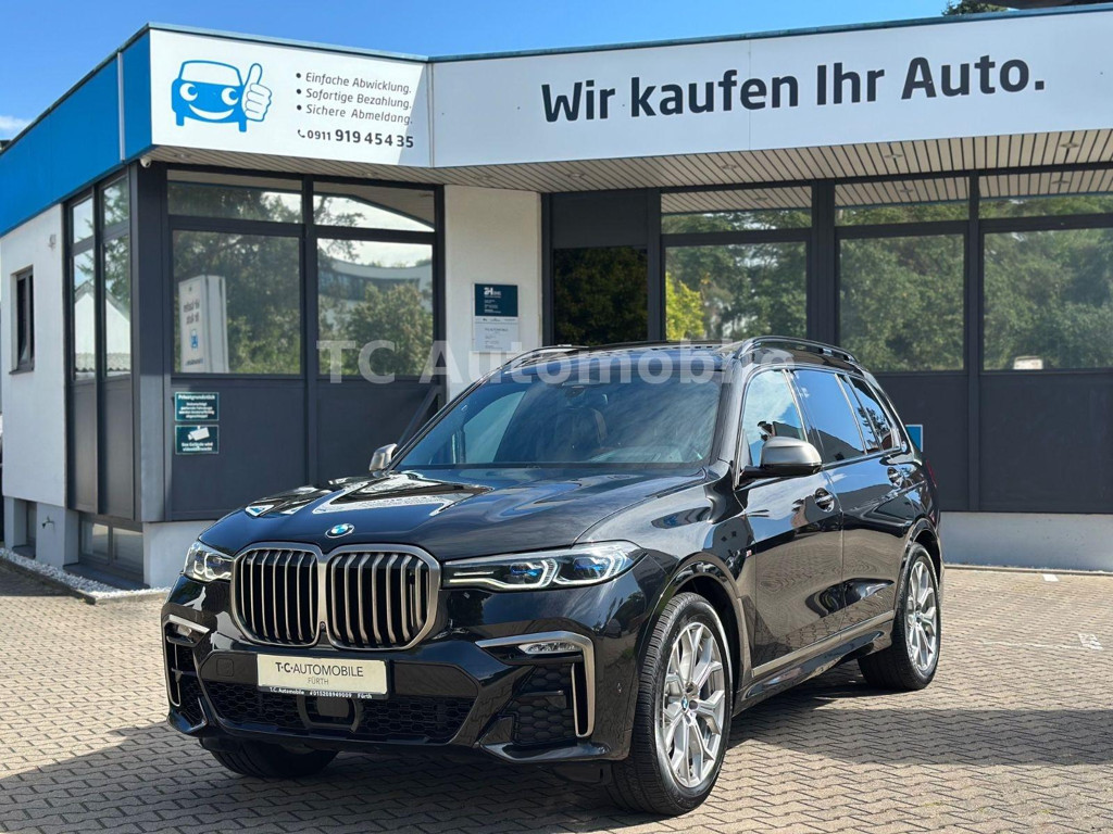 BMW X7 M50i