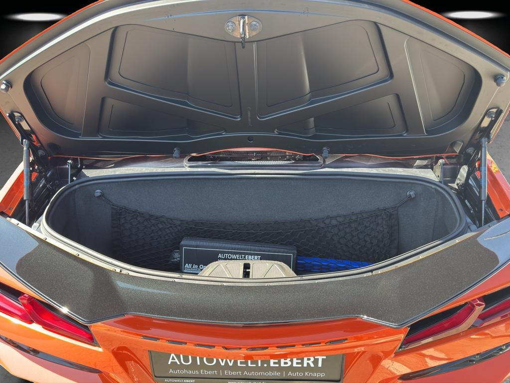 Corvette C8