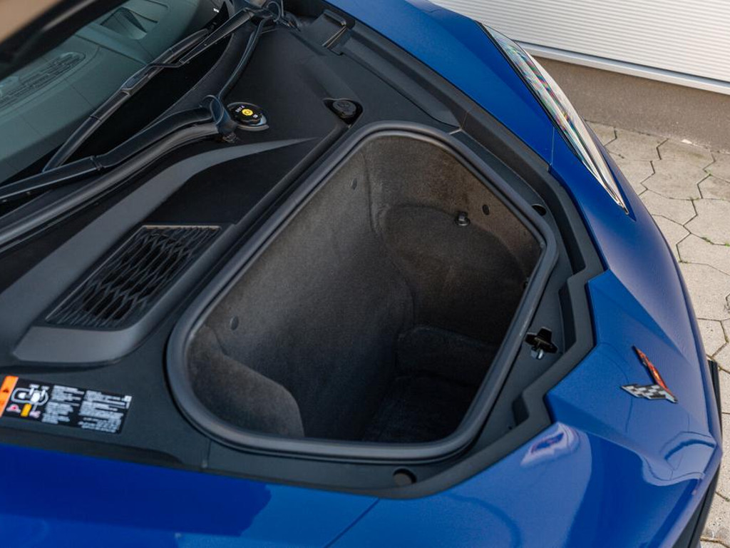 Corvette C8