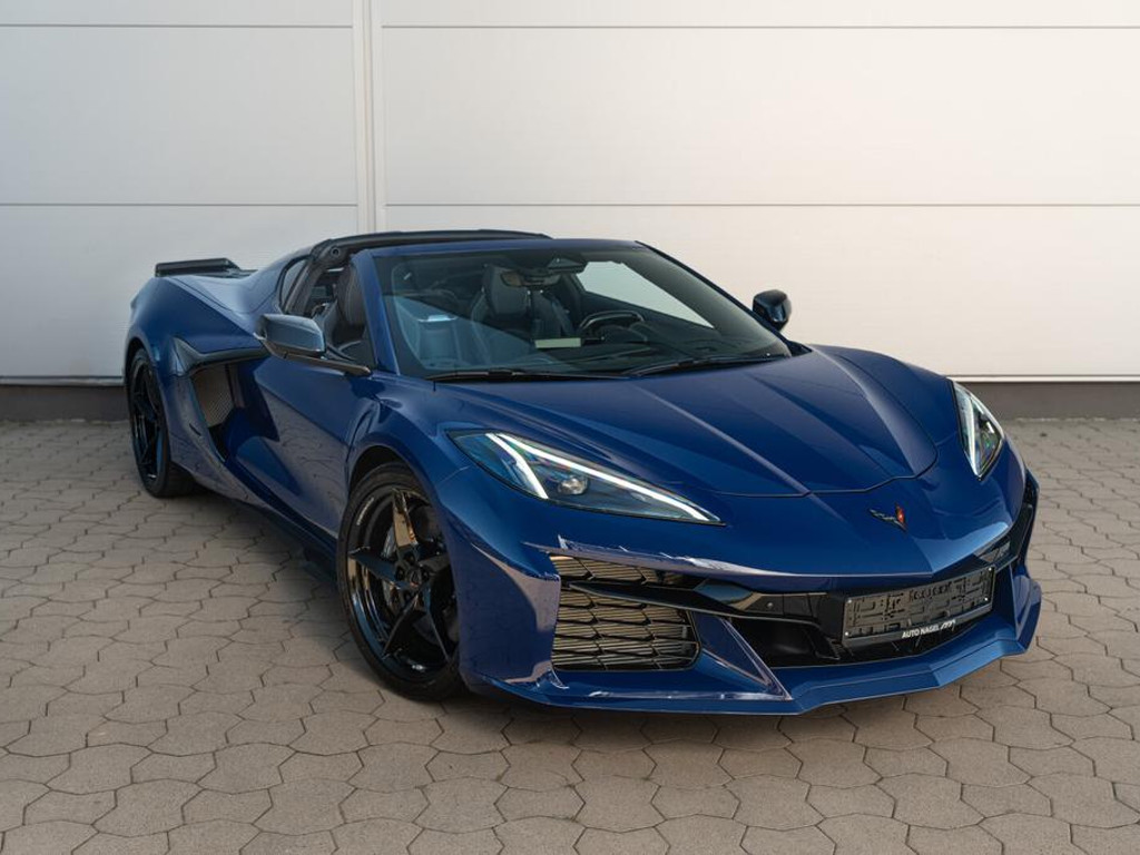 Corvette C8