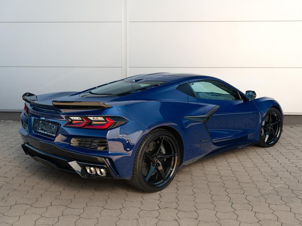 Corvette C8