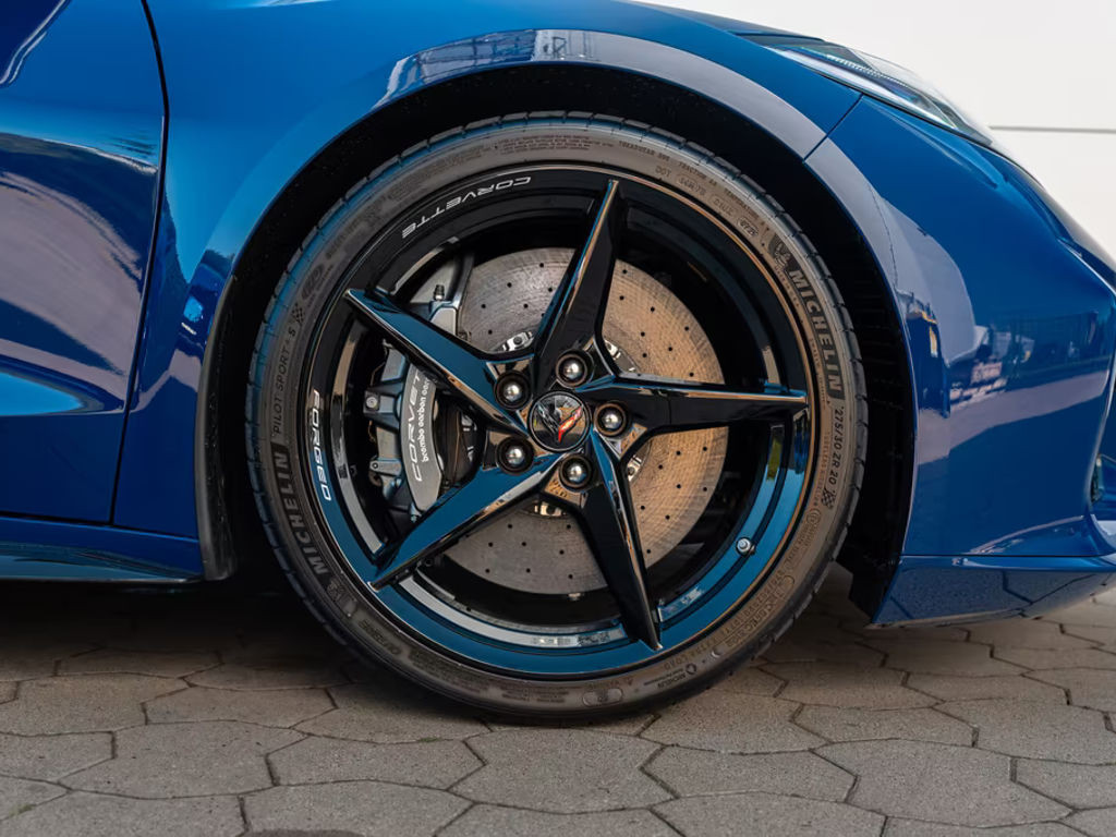 Corvette C8