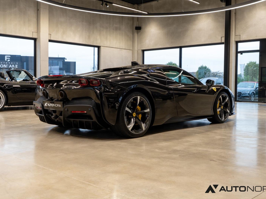 Ferrari SF90