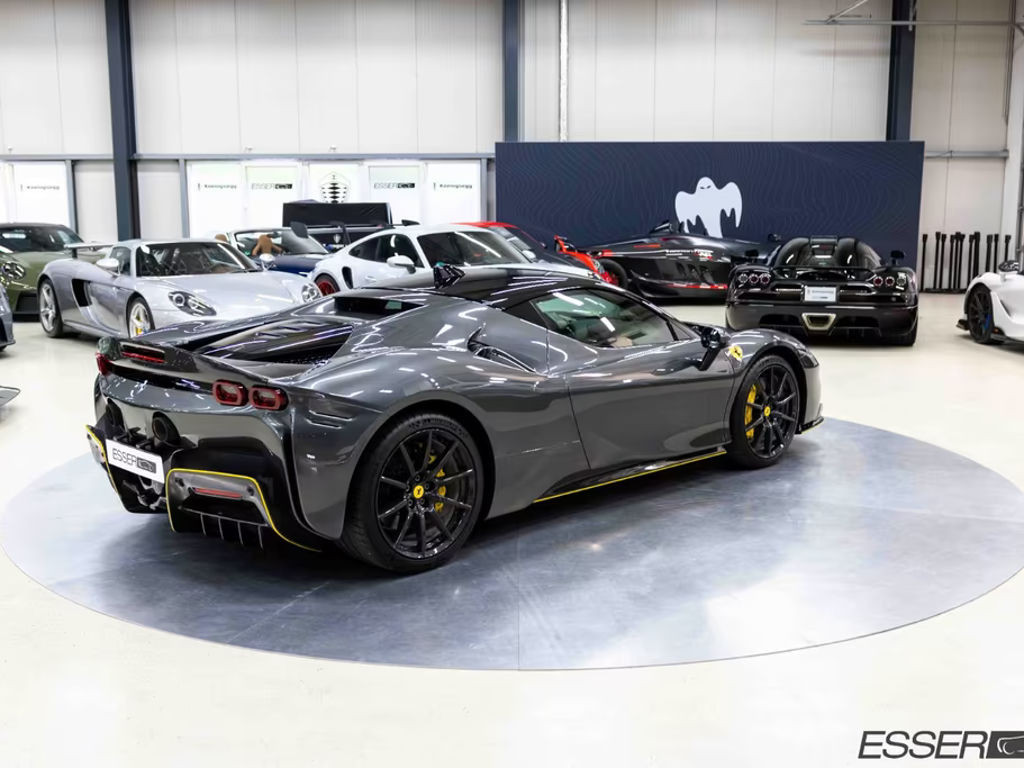 Ferrari SF90