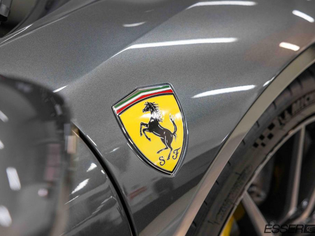 Ferrari SF90