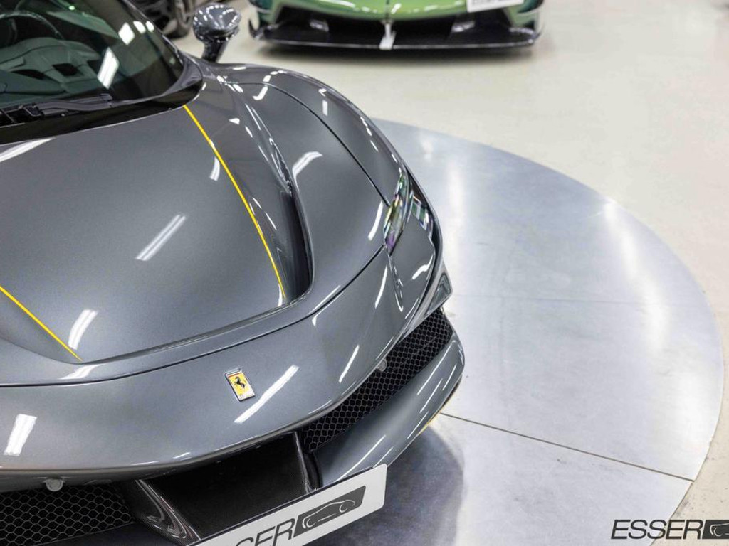 Ferrari SF90