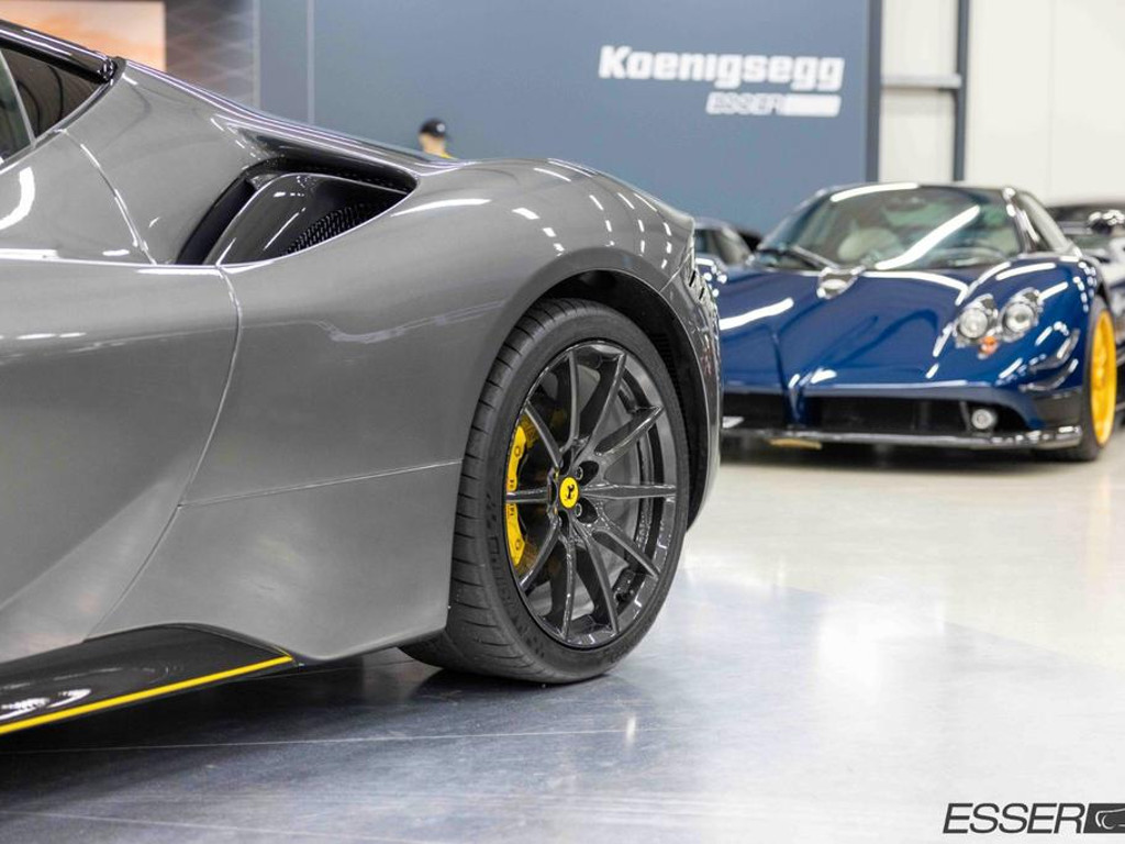 Ferrari SF90