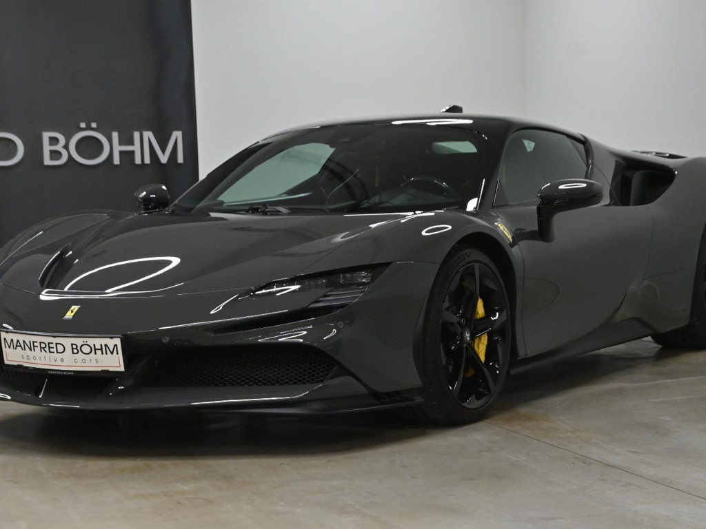 Ferrari SF90