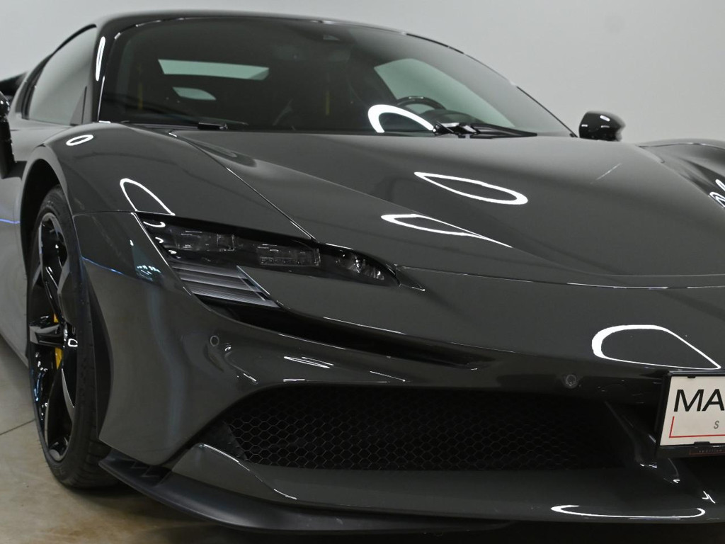 Ferrari SF90