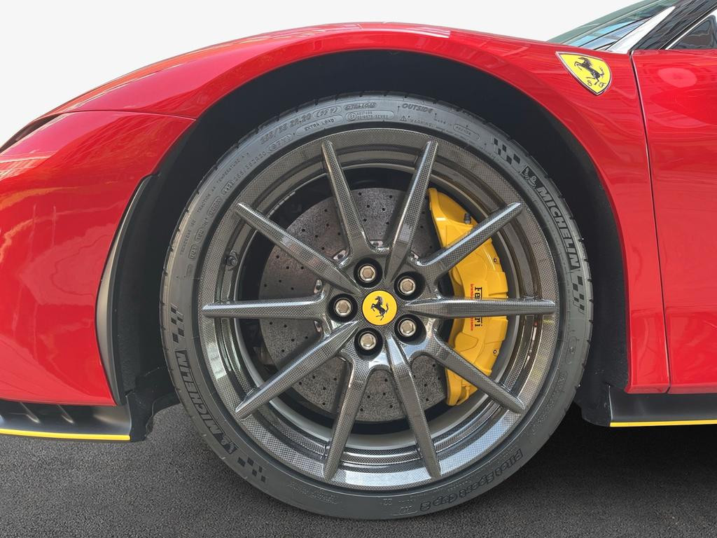 Ferrari SF90