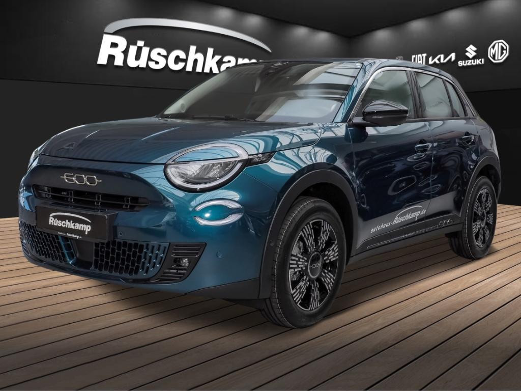 Fiat 600e Hybrid Automatik RückKam PDCv+h SHZ Voll-LED