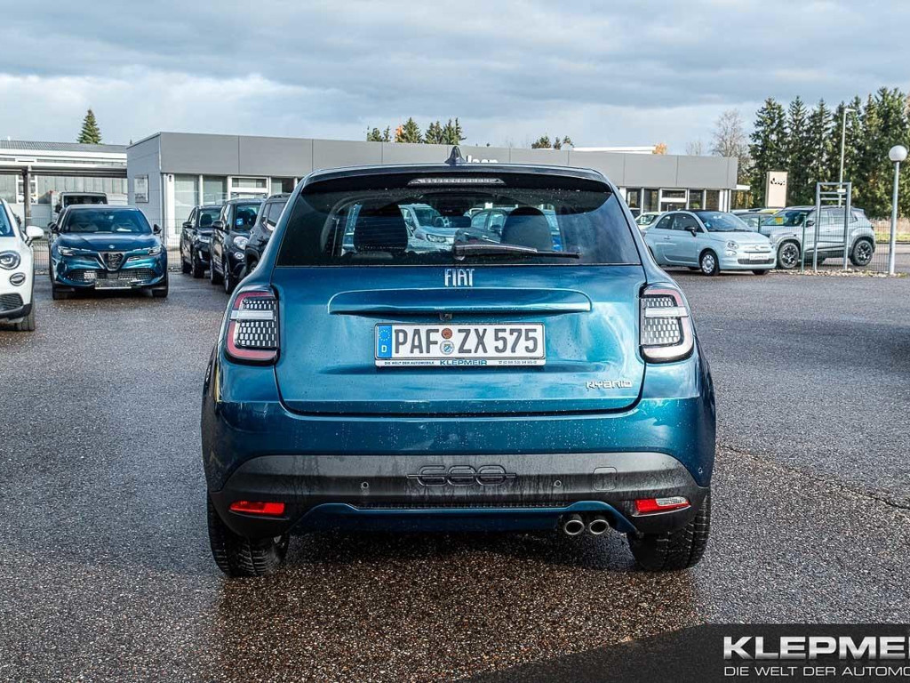 Fiat 600e Hybrid MY25