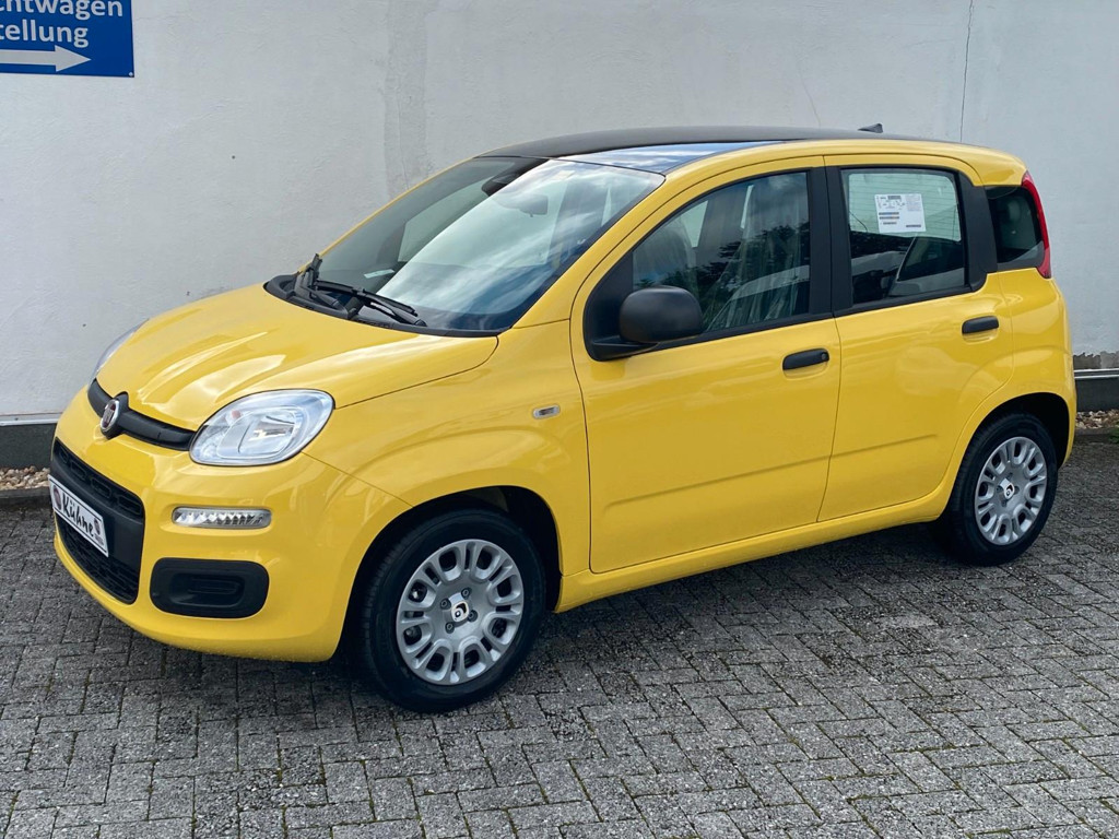 Fiat Panda 1.0 GSE Pandina Hybrid Dach schwarz