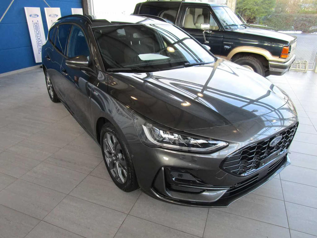 Ford Focus EcoBoost Wagon ST Line