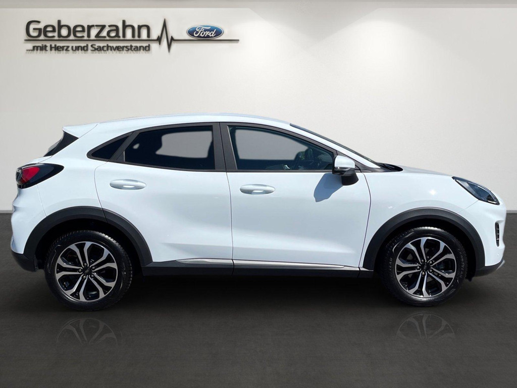 Ford Puma EcoBoost Titanium