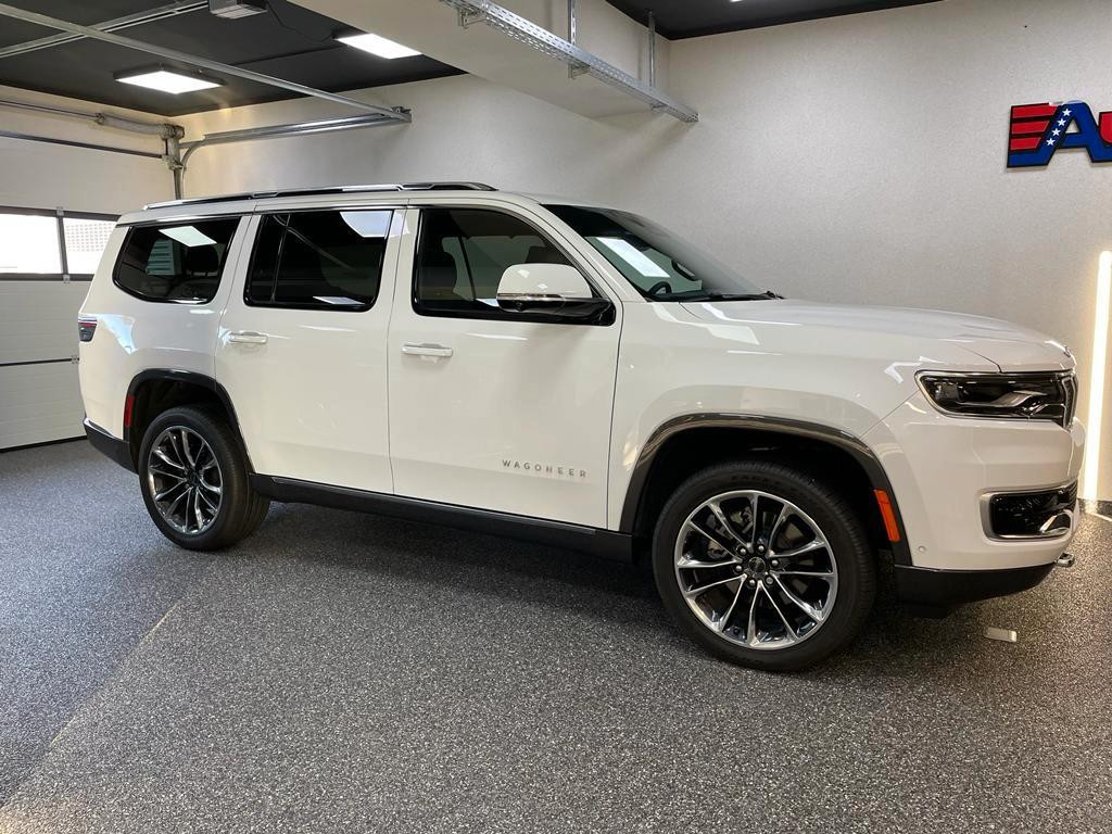 Jeep Wagoneer