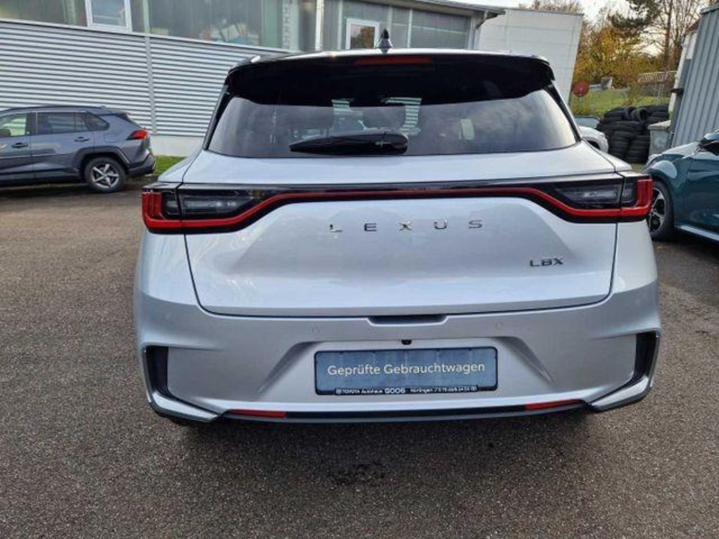 Lexus LBX