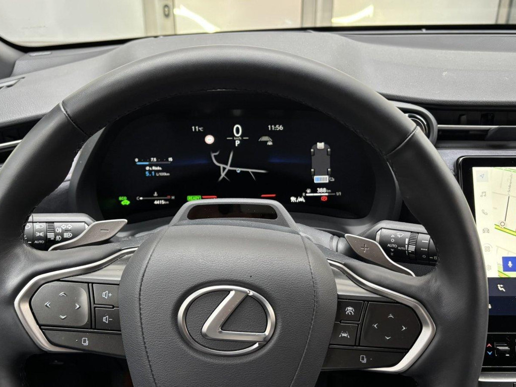 Lexus LBX