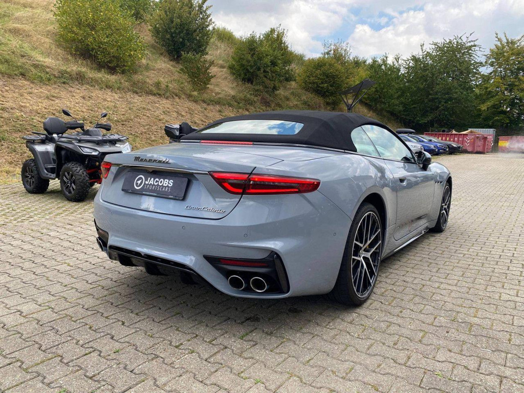 Maserati GranCabrio