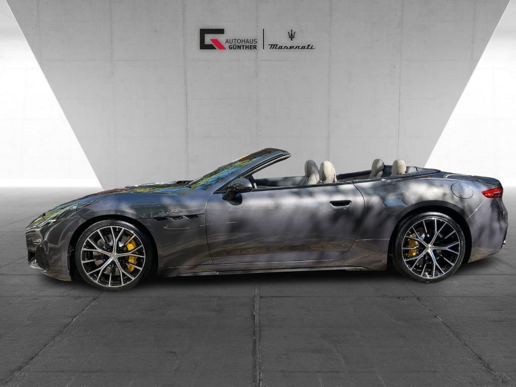 Maserati GranCabrio Trofeo