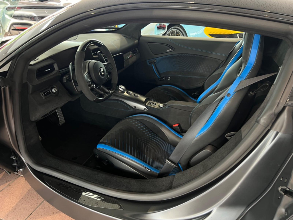 Maserati MC20