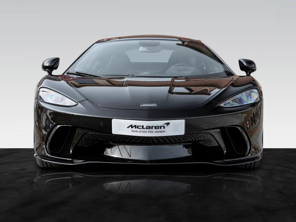 McLaren GT