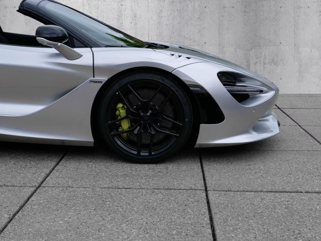 McLaren 750S