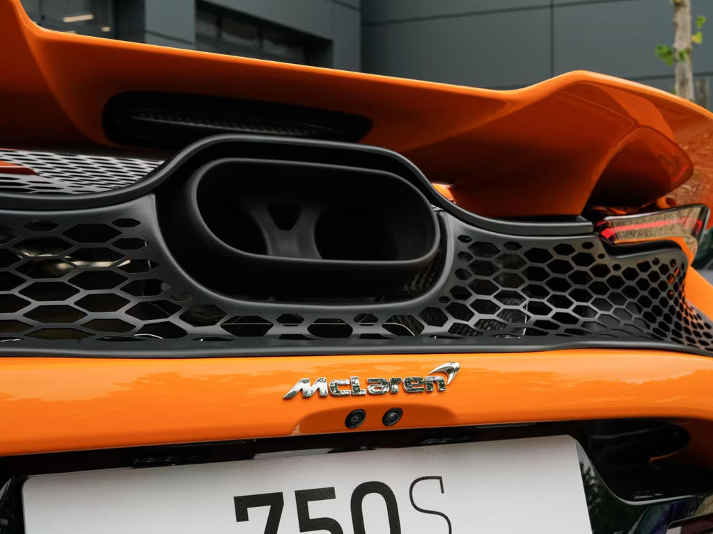 McLaren 750S