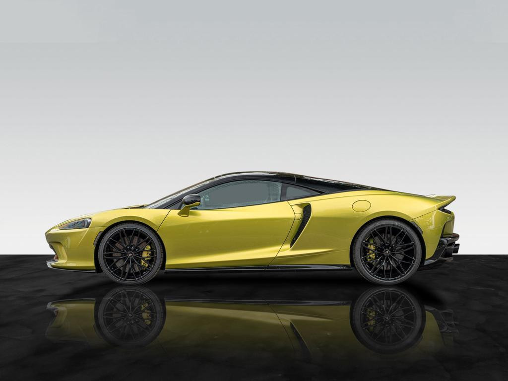 McLaren GT
