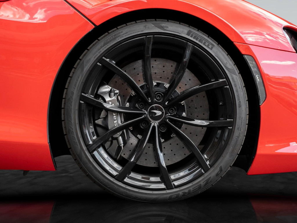 McLaren Artura