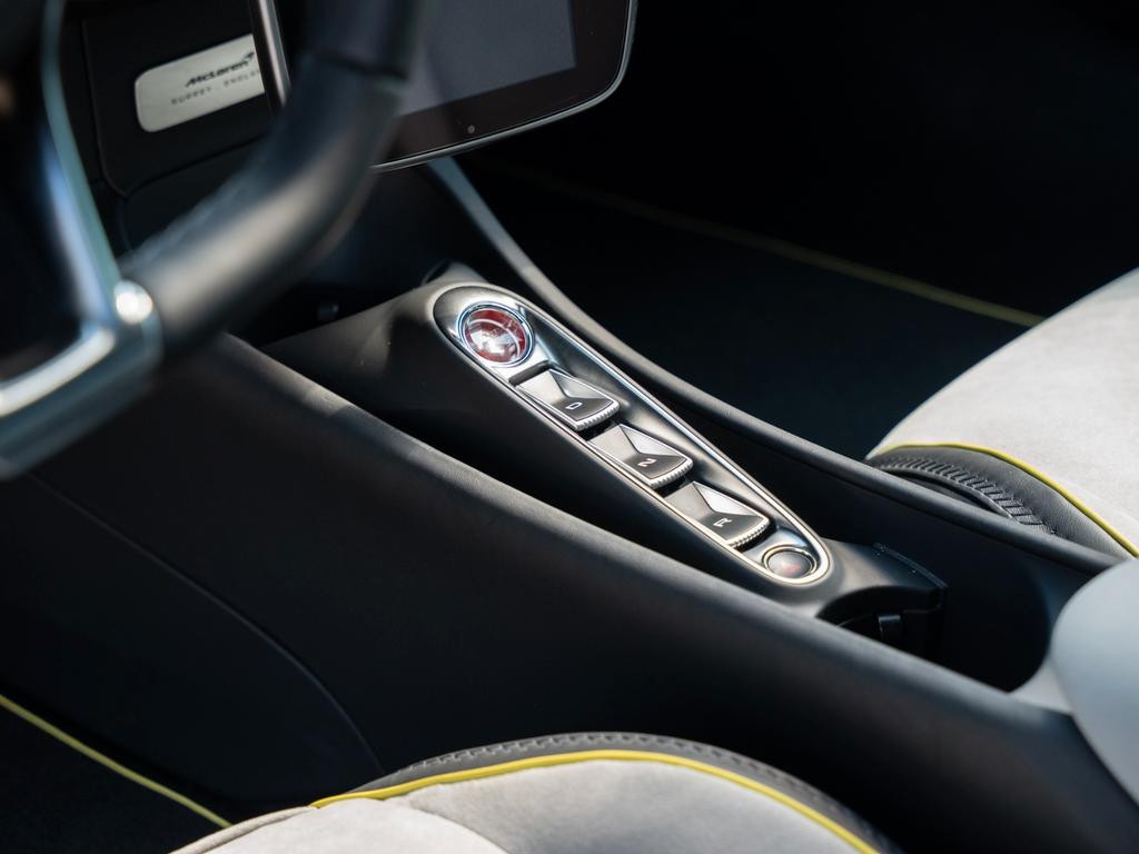 McLaren Artura