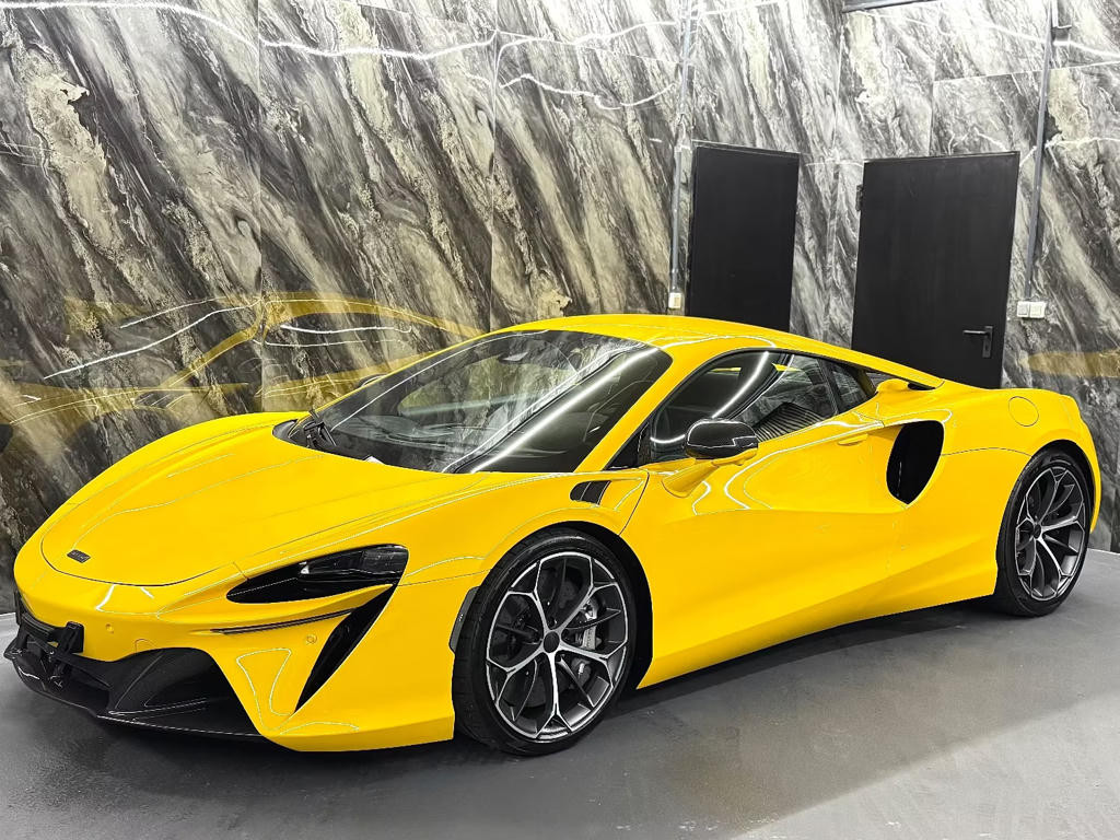 McLaren Artura