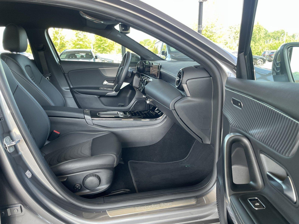 Mercedes-Benz A-Klasse A 180 Progressive Hatchback