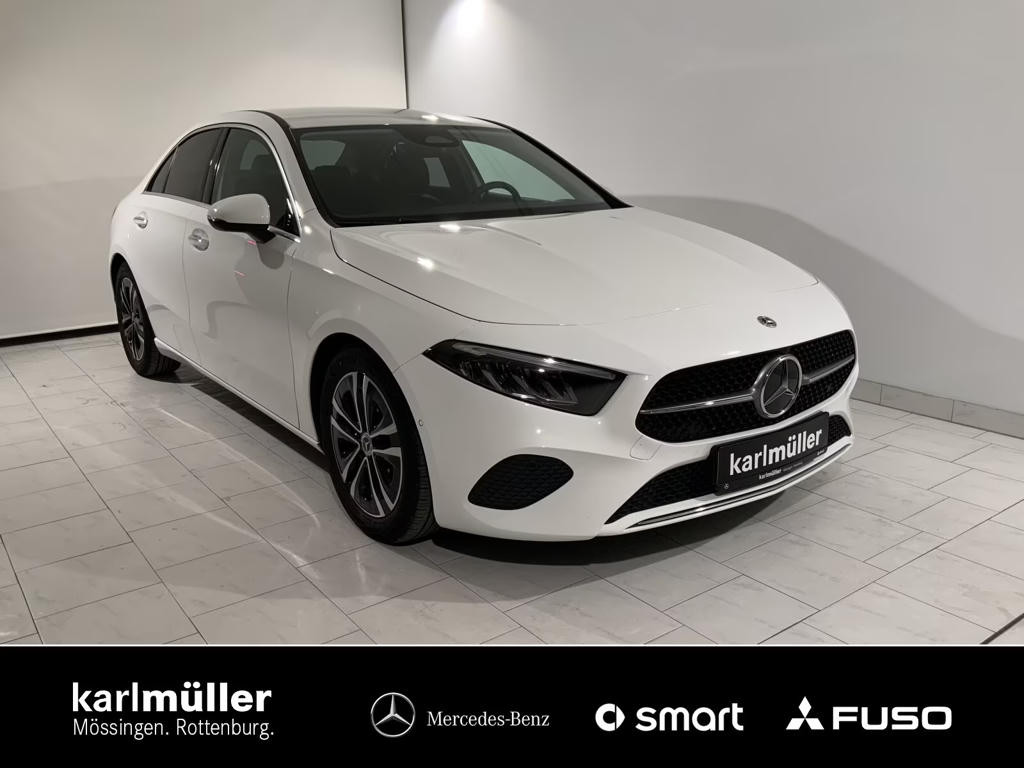 Mercedes-Benz A-Klasse A 200 Limo Distr.+WinterP+FahrassiP+LED+Keyless