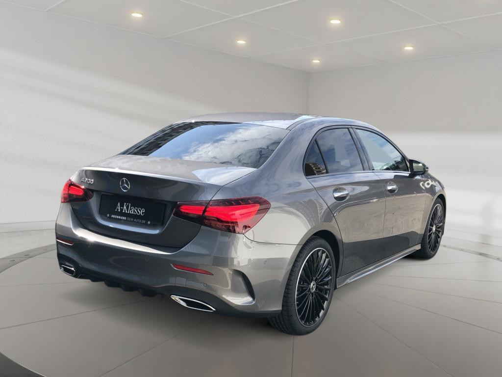 Mercedes-Benz A-Klasse A 200 AMG Line