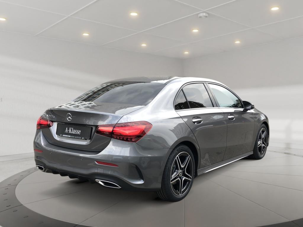 Mercedes-Benz A-Klasse A 200 AMG Line A 200 d