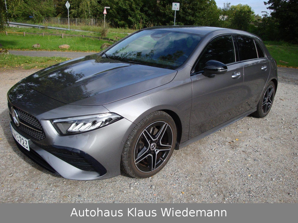 Mercedes-Benz A-Klasse A 220 AMG Line Premium A 220 d