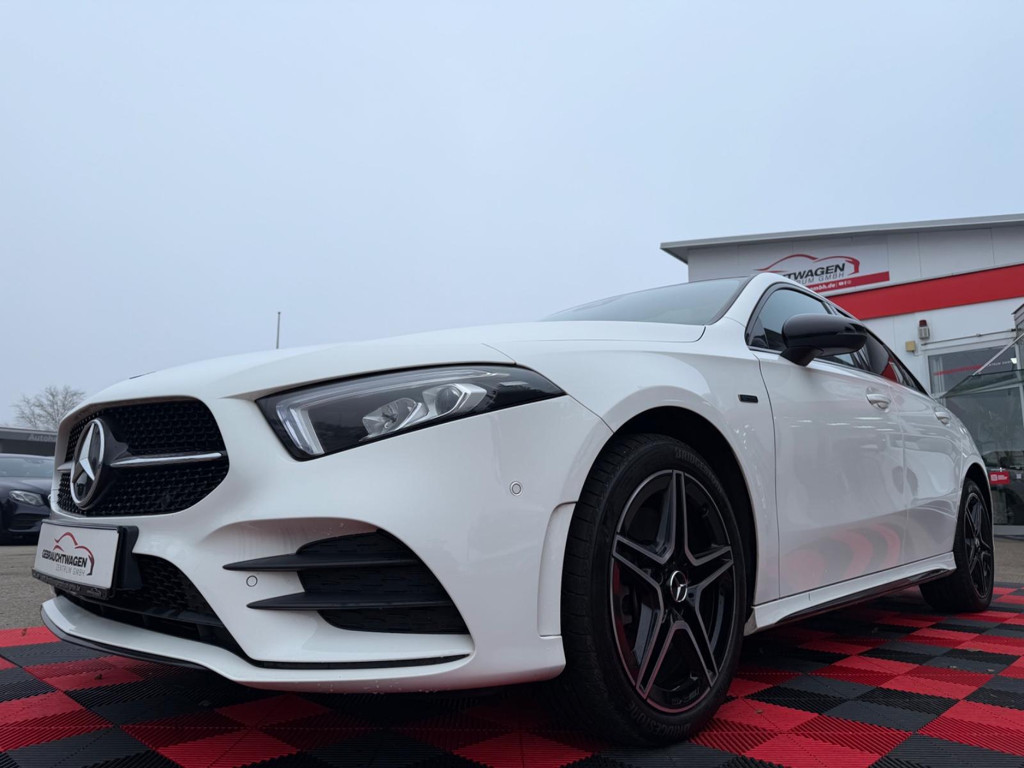 Mercedes-Benz A-Klasse A 250 AMG Line A 250 e