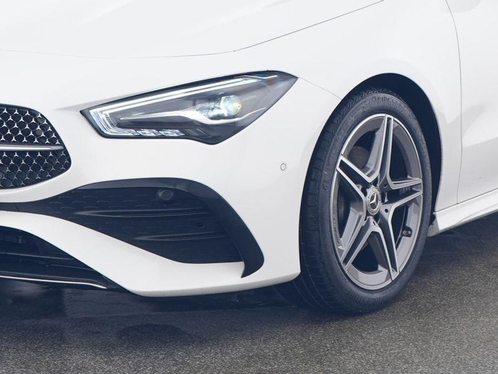 Mercedes-Benz CLA-Klasse CLA 180 AMG Line Shooting Brake